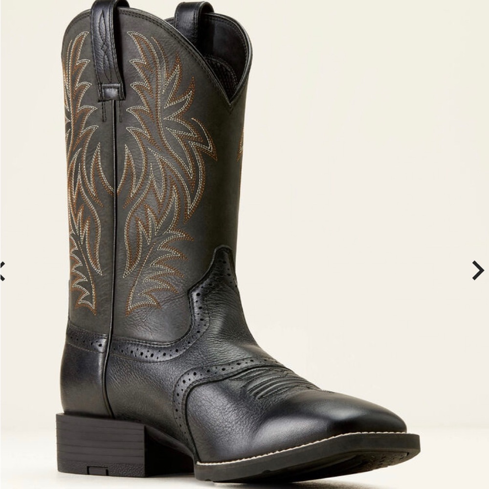 Men’s Ariat boots. Black sport. Size 12 wide